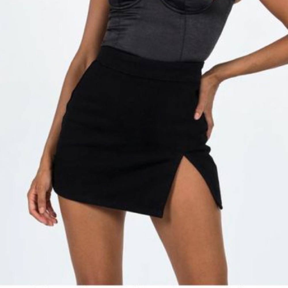 PRINCESS POLLY - THE LOLA MINI SKIRT BLACK - SIZE 0